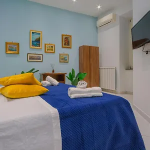 apt-plebiscito-10.hotels-amalfi.com/
