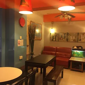 Hong Kong Inn Гостевой дом Гонконг